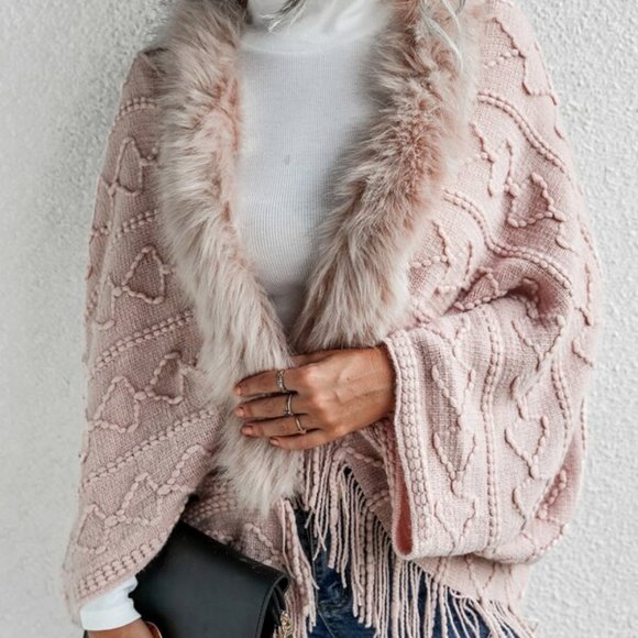 Pink vegan fur fringe detail open front card - Picture 2 of 5